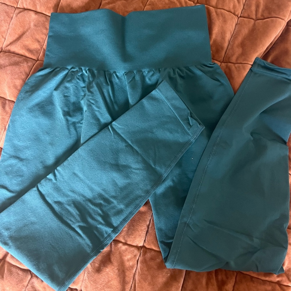 NGVTN seamless leggings, teal green, size medium, never worn